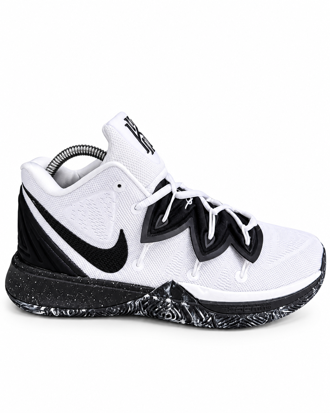 NKK Bota Kyrie Irving 5 3392 Blanca-Negro